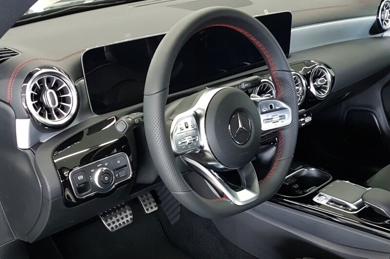 merceds-benz-cla-interior